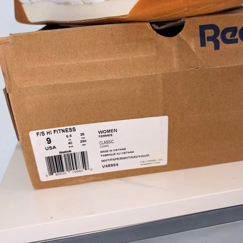 Reebok measurements heel